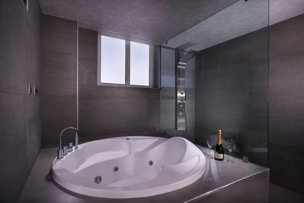 Ikaros Hotel Chania  ภายนอก รูปภาพ